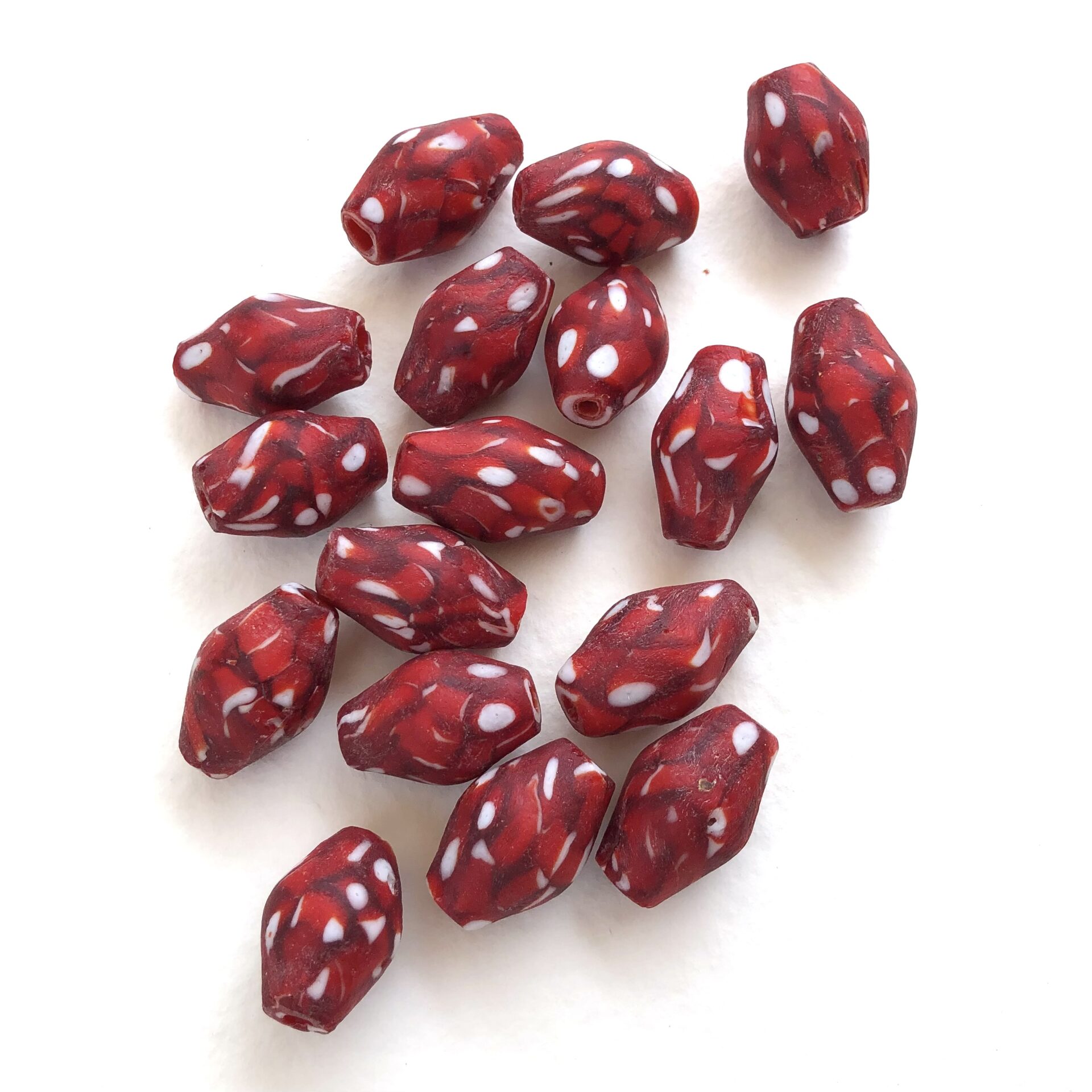Red+White recycled Glass Beads