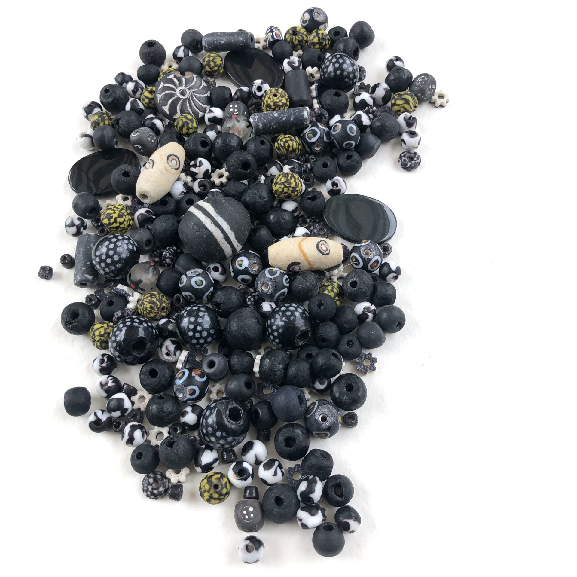 Black Recycled Glass Beads Soup